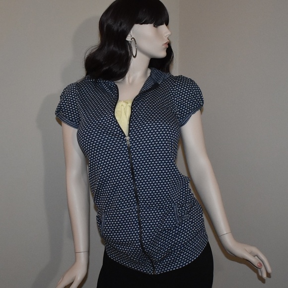 M Press Sweaters - Short Sleeve Zip Front Hoodie